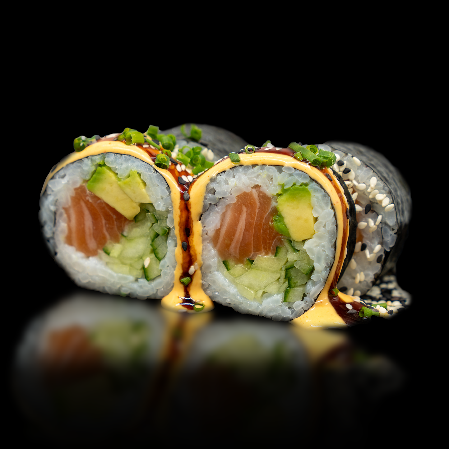 SALMON FUTOMAKI ROLL - 6 PIECES